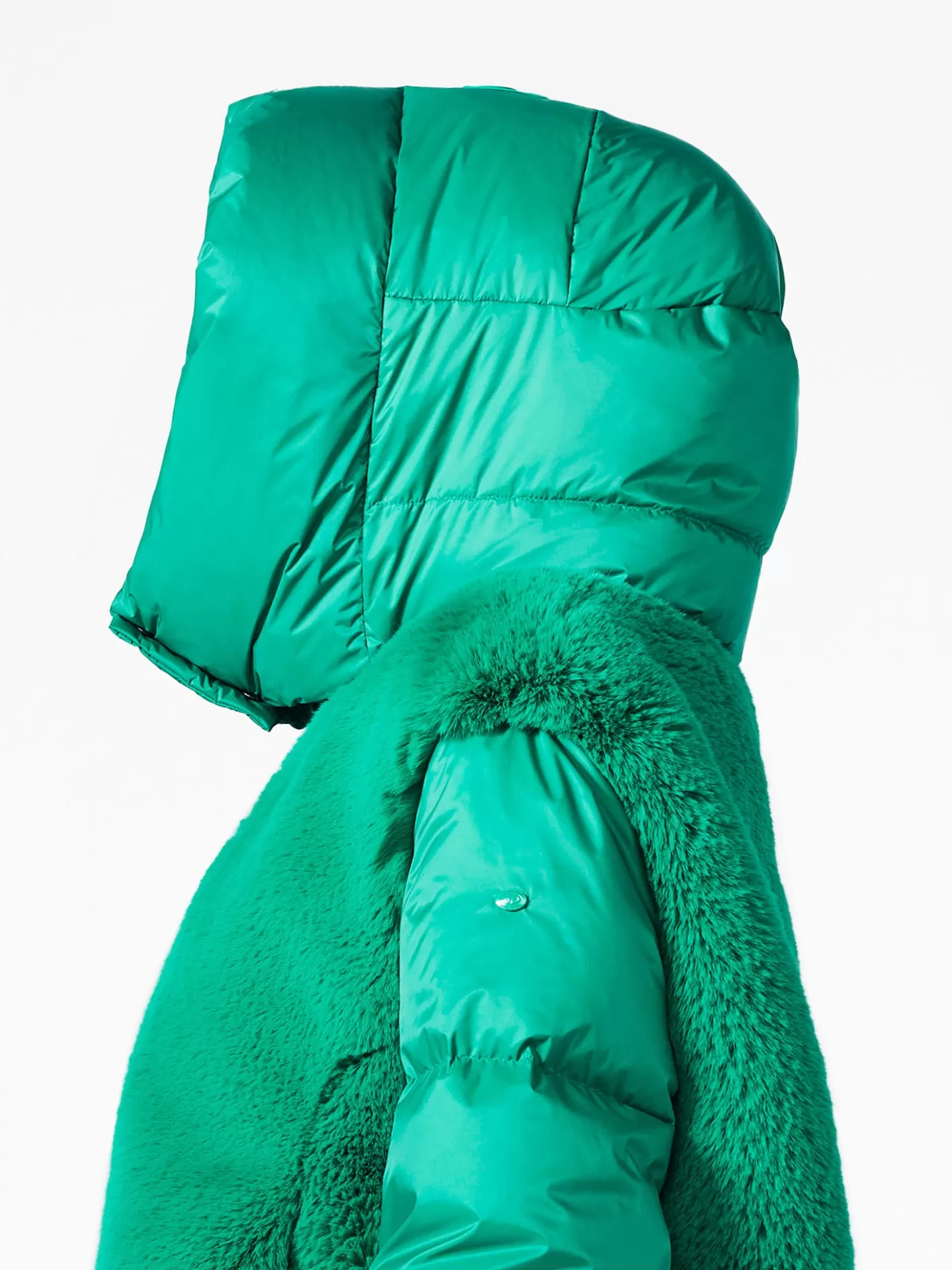 la_reine_ski_jacket_6-1.webp Goldbergh LA REINE Ski Jacket ice green Shop
