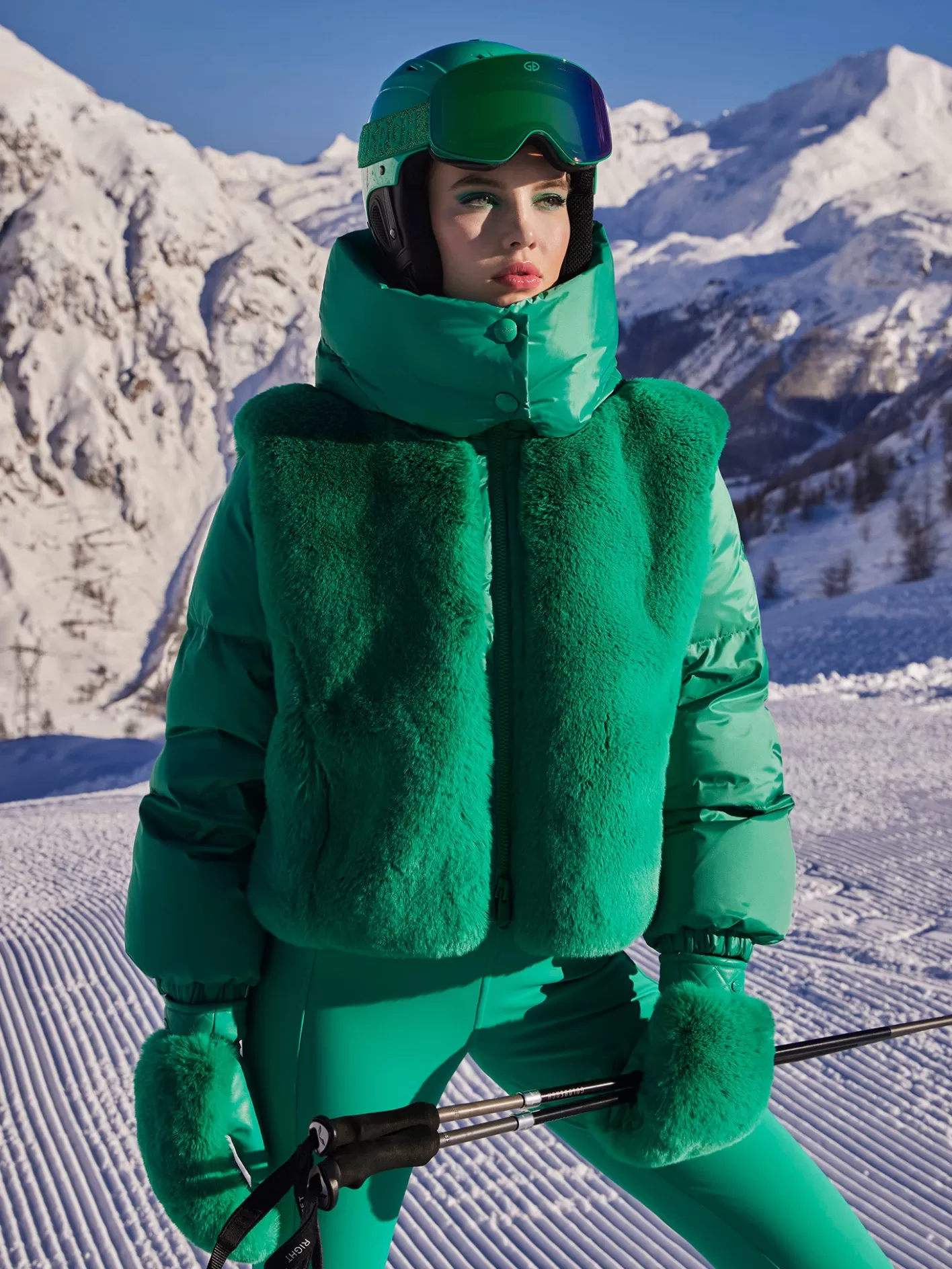 la_reine_ski_jacket_9.webp Goldbergh LA REINE Ski Jacket ice green Shop